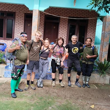 Jungle Treking & Jungle Tour If You Want To Stay Here,You Must Book Treking Only With Us Bukit Lawang Exterior foto